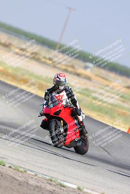 media/Aug-06-2023-TrackDaz (Sun) [[ac7f4f6367]]/B Group/sweeper/